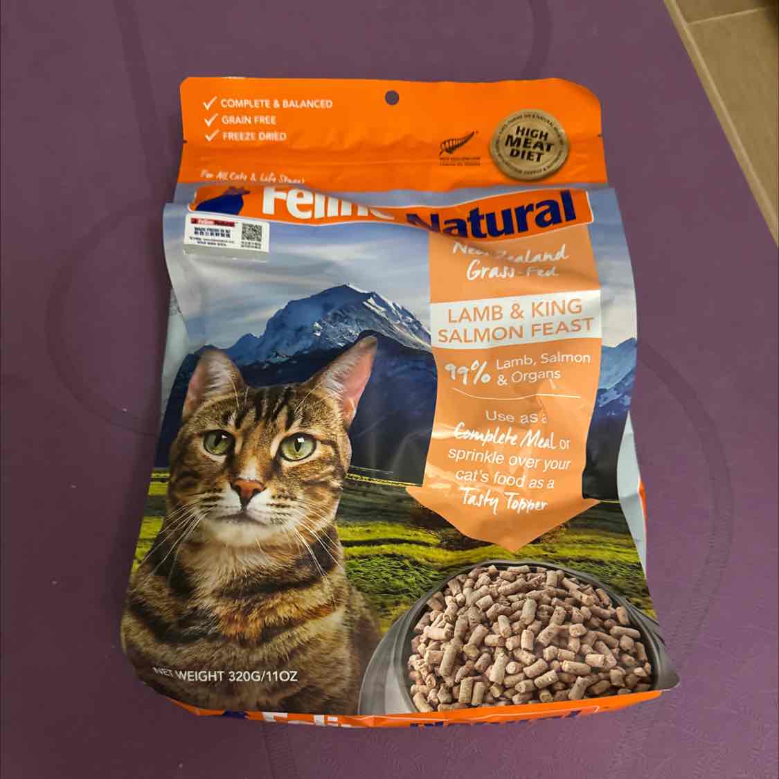 ドッグフード Lamb & King Salmon Feast 500g Lamb & King Salmon Feast Freeze-Dried Dog Food – K9 Natural